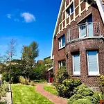 Haus Wellen Und 2 Апартаменты *