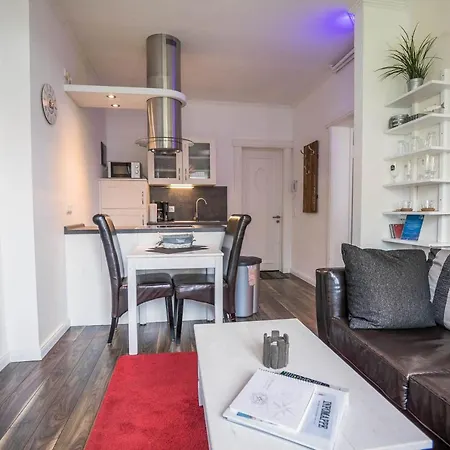 Haus Wellen Und 2 Appartement Büsum